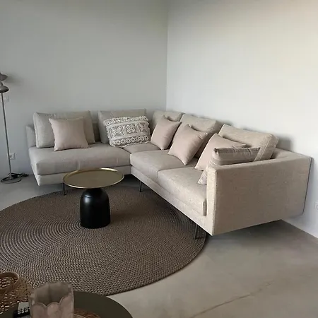 Rea's Luxury